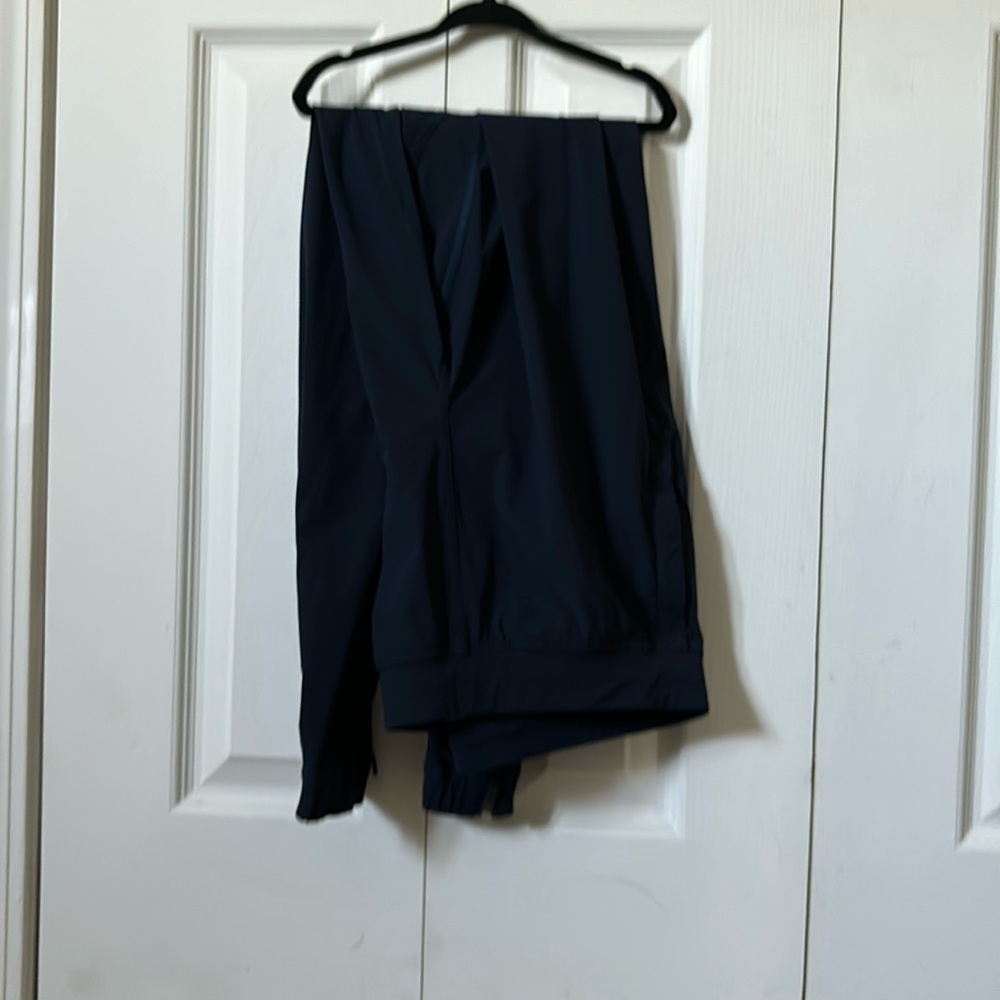 lululemon joggers